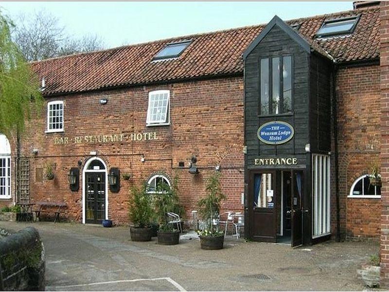 The Wensum Lodge Hotel Fakenham Exterior foto
